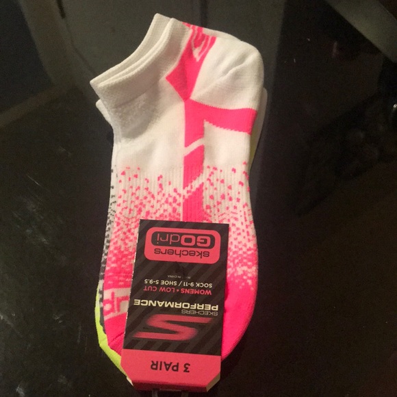 skechers godri socks